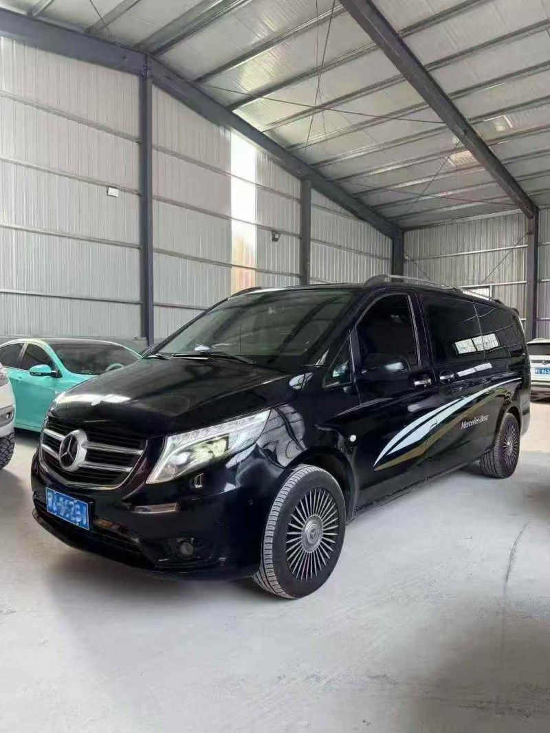 菏澤19年奔馳威霆3