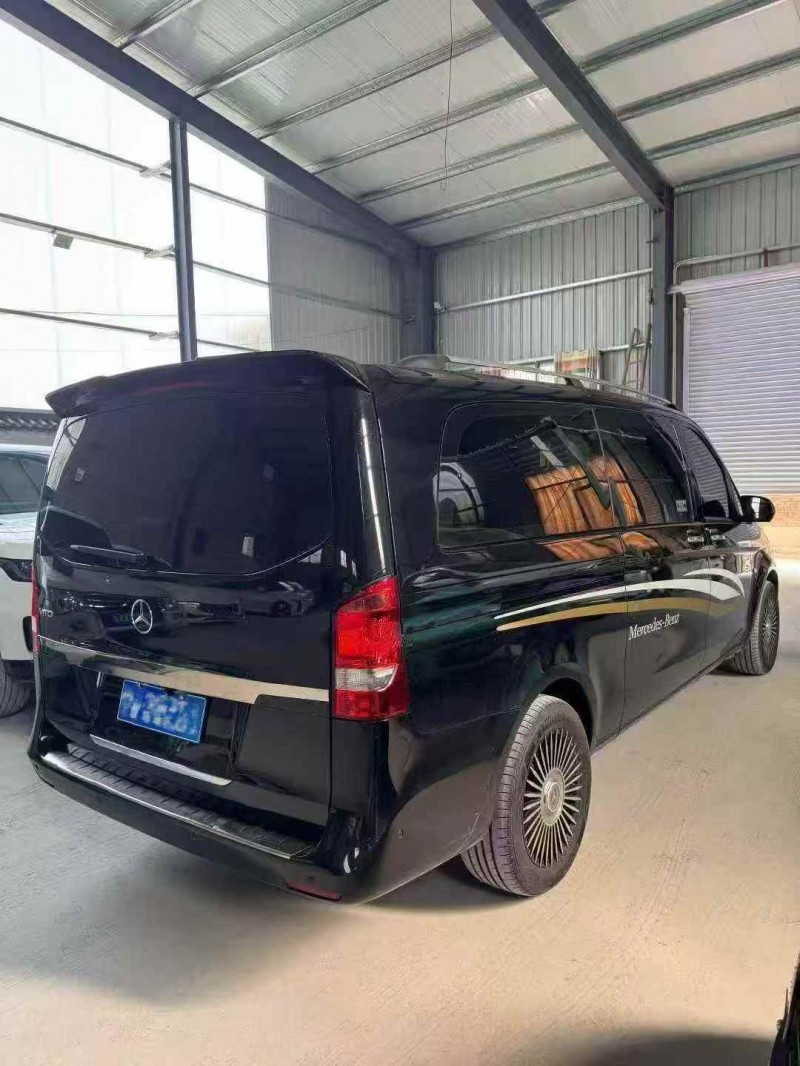 菏澤19年奔馳威霆7