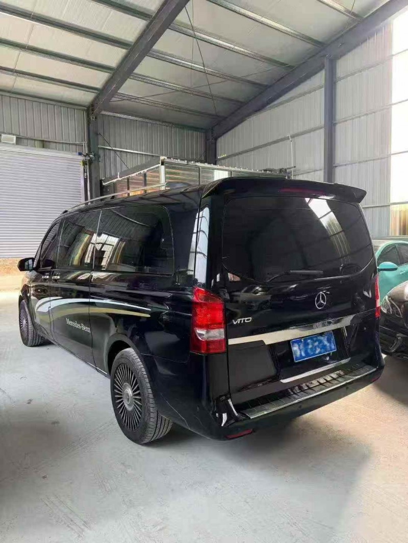 菏澤19年奔馳威霆8