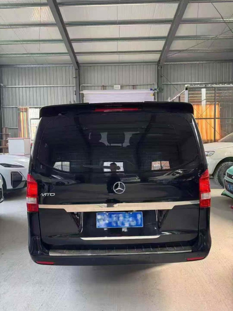 菏澤19年奔馳威霆9