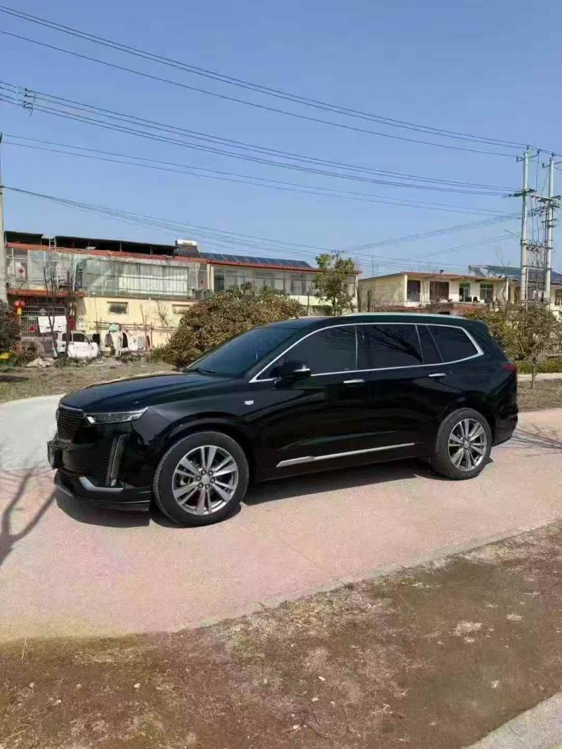 煙臺20年凱迪拉克XT62