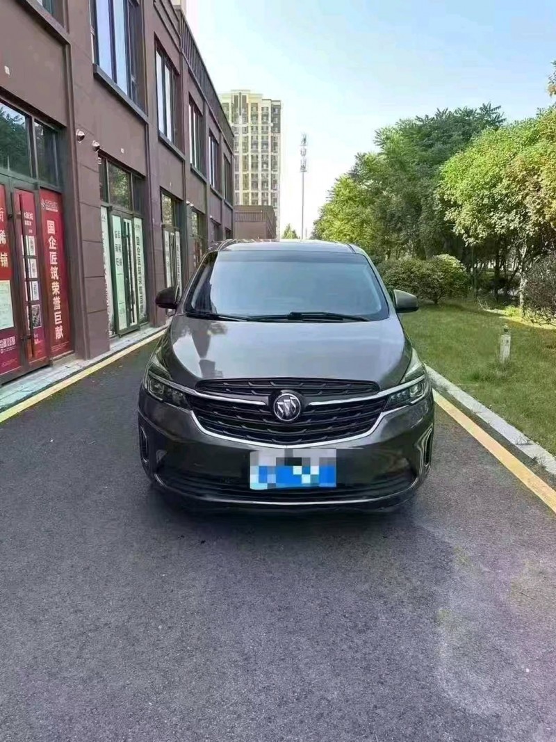 青岛21年别克GL81