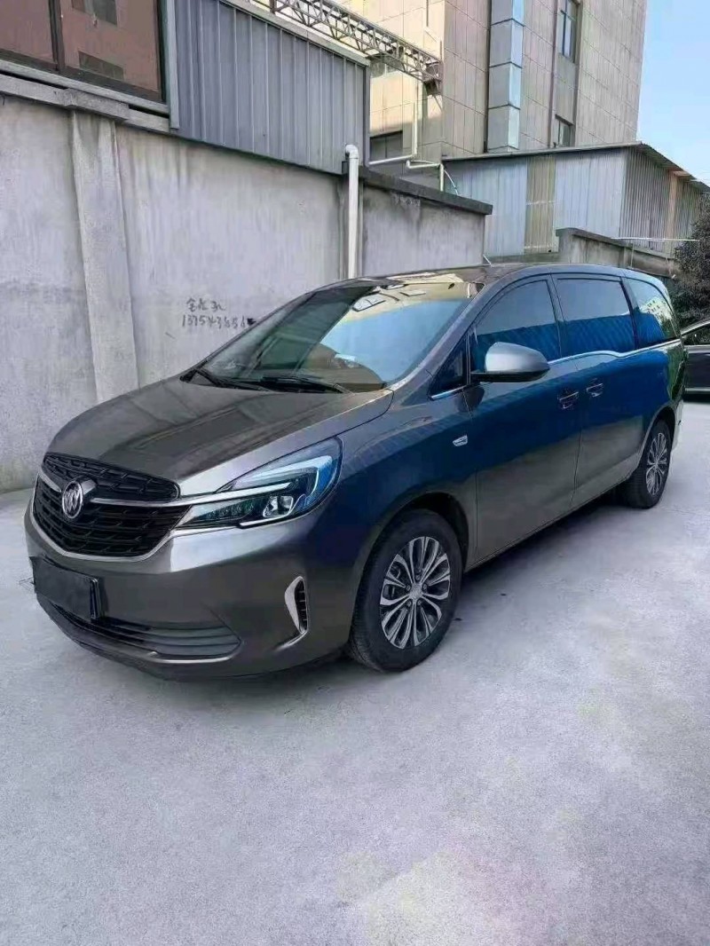 嘉兴21年别克GL82