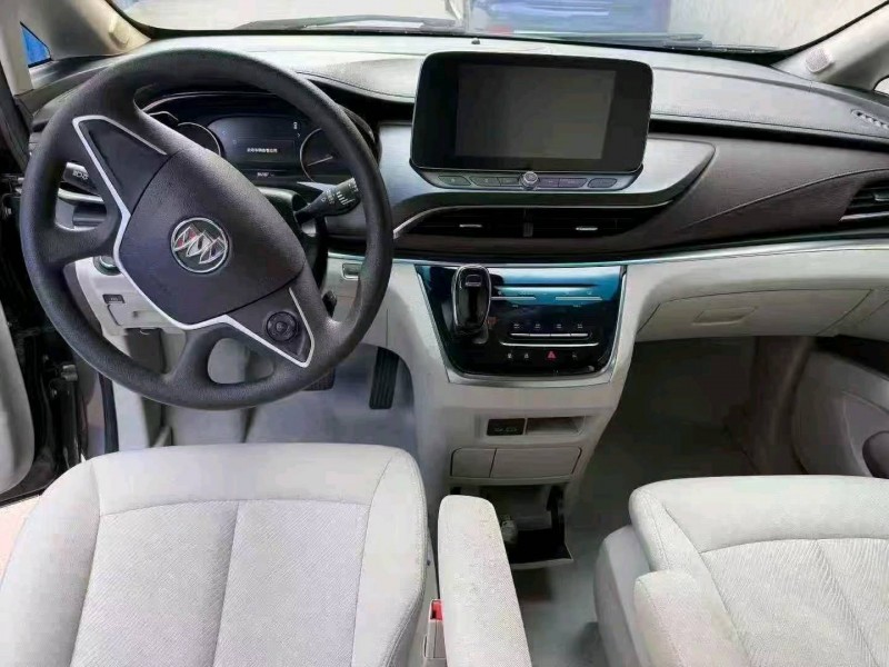 嘉兴21年别克GL85