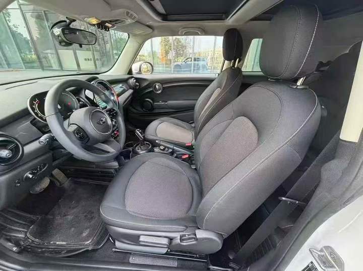 邵阳24年宝马迷你4