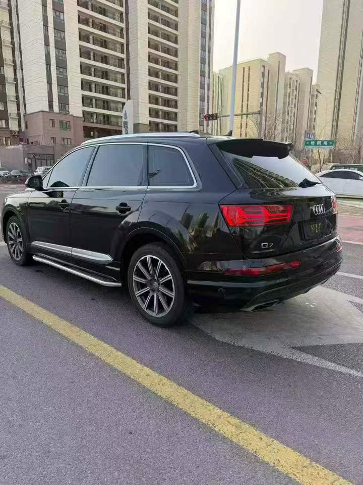煙臺16年奧迪Q77