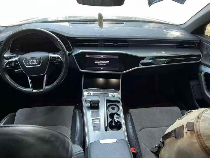 张家界21年奥迪A6L6