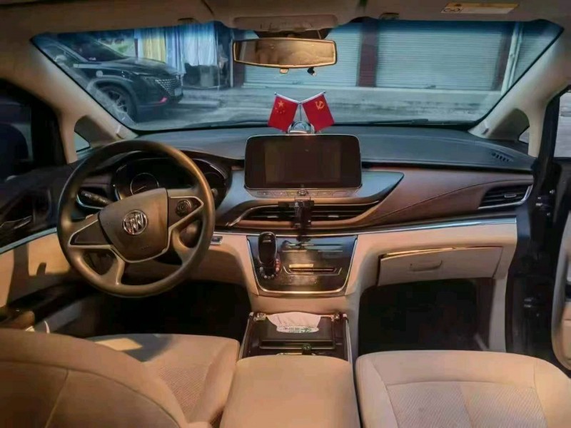 九江21年别克GL84