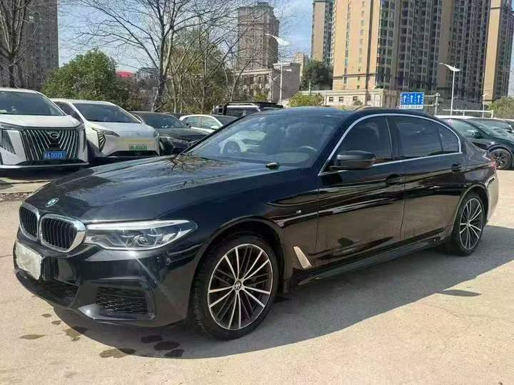 张家界20年宝马5系3