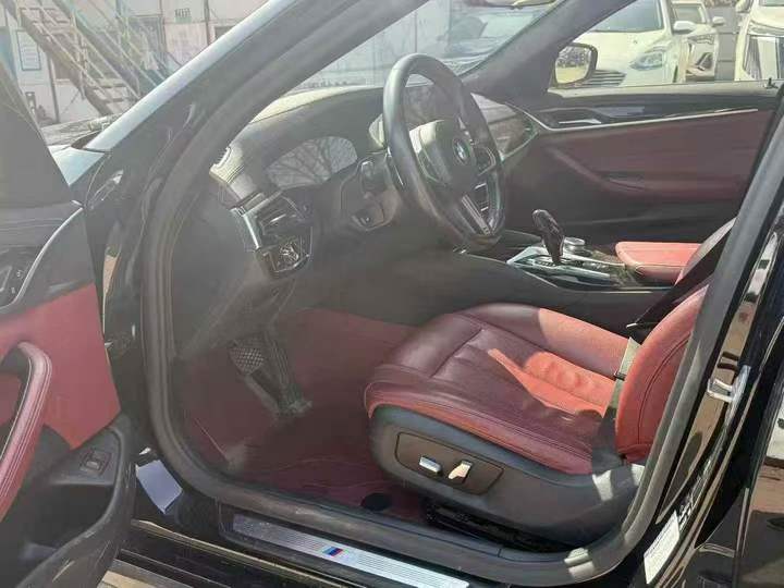 张家界20年宝马5系4