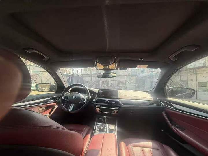 张家界20年宝马5系5