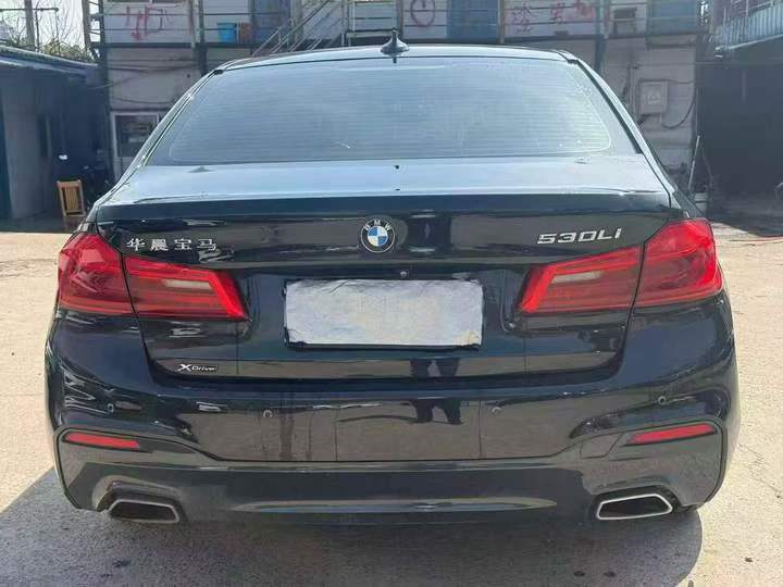 张家界20年宝马5系9