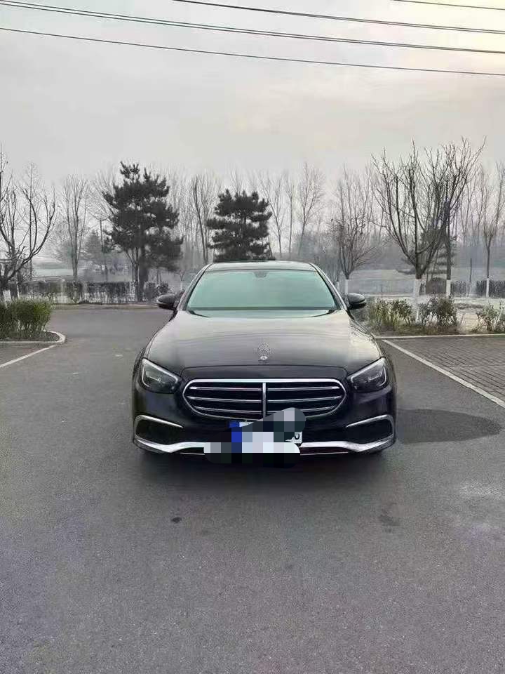 济宁21年奔驰E1