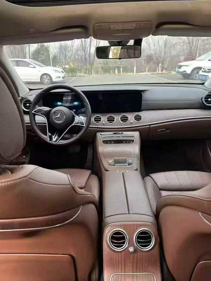 济宁21年奔驰E5