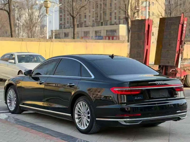 烟台20年奥迪A8L7