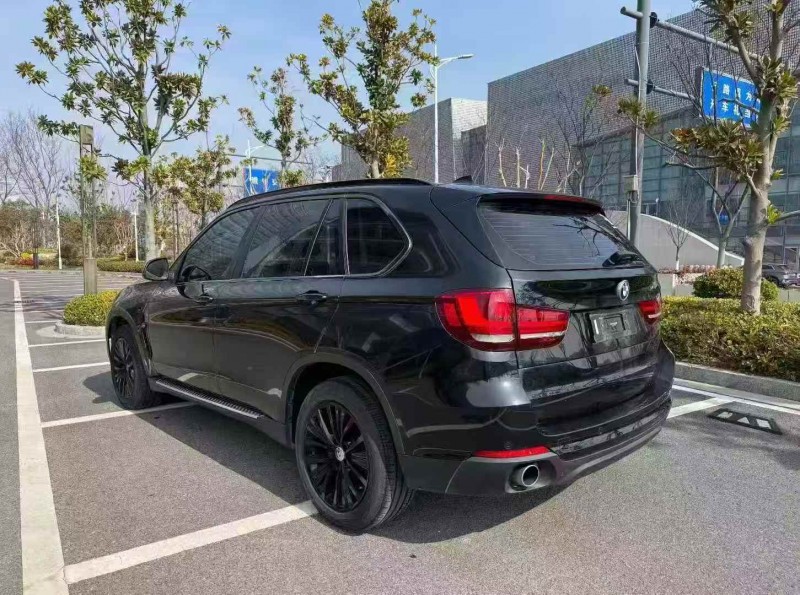 南通15年寶馬X57