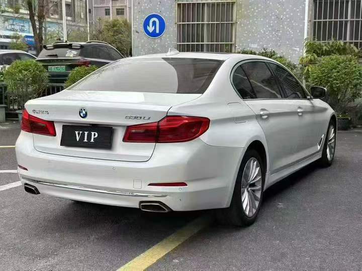 张家界19年宝马5系7