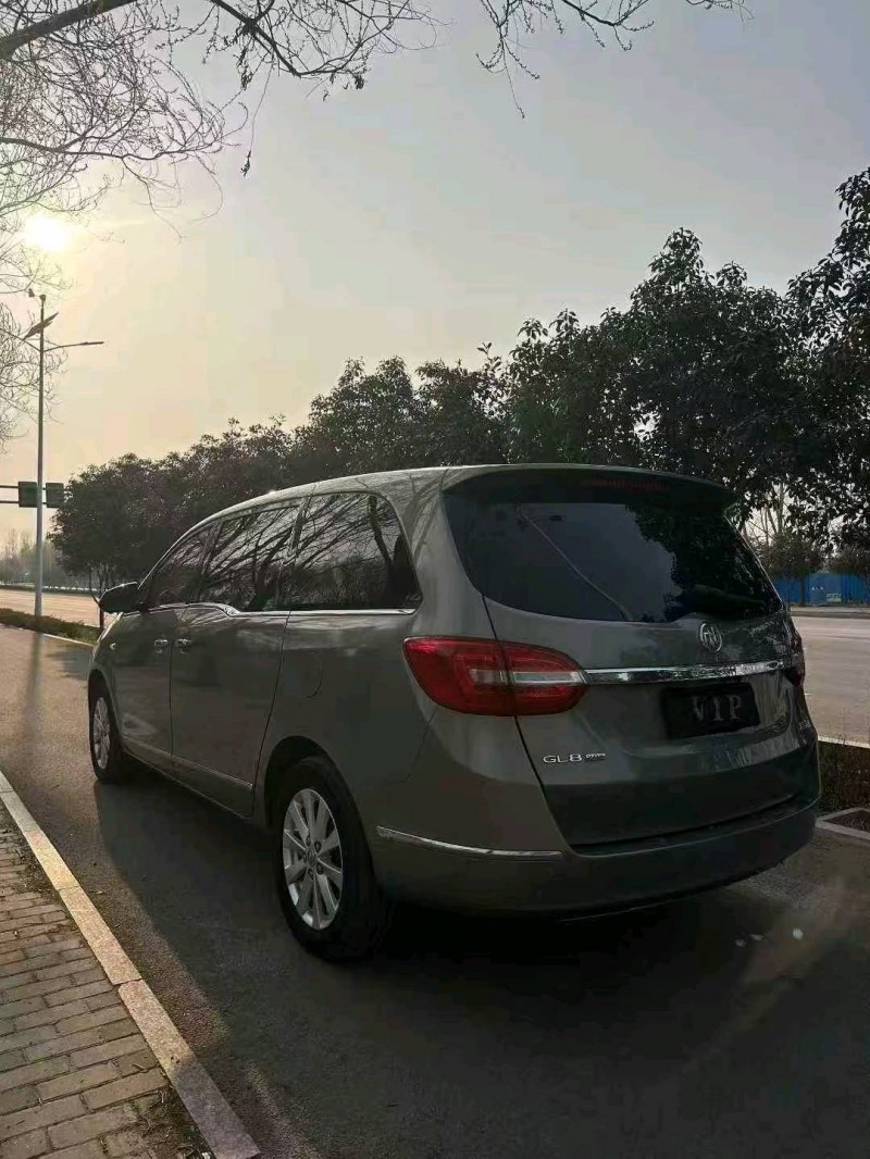 枣庄19年别克GL85