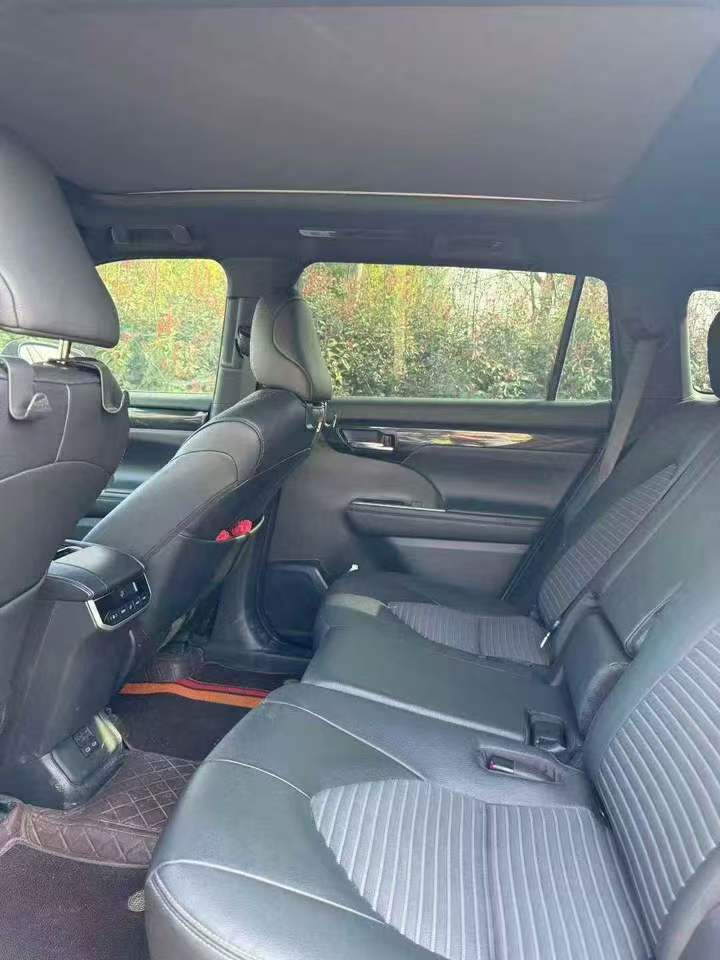 鄂州24年豐田皇冠5