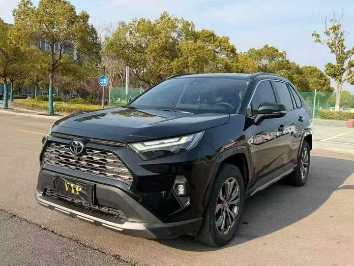 淮安24年丰田RAV4荣放2