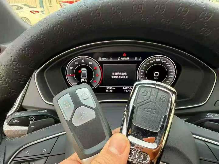 枣庄25年奥迪Q56