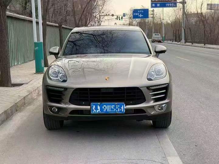 佛山17年保時捷Macan1