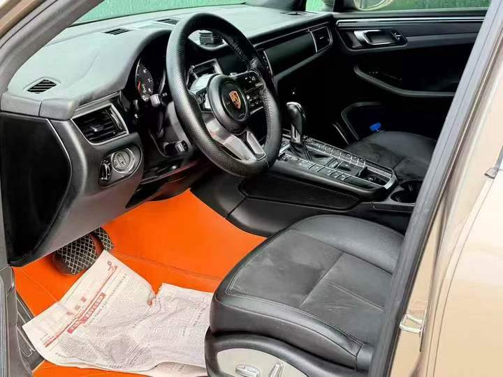 佛山17年保時捷Macan4