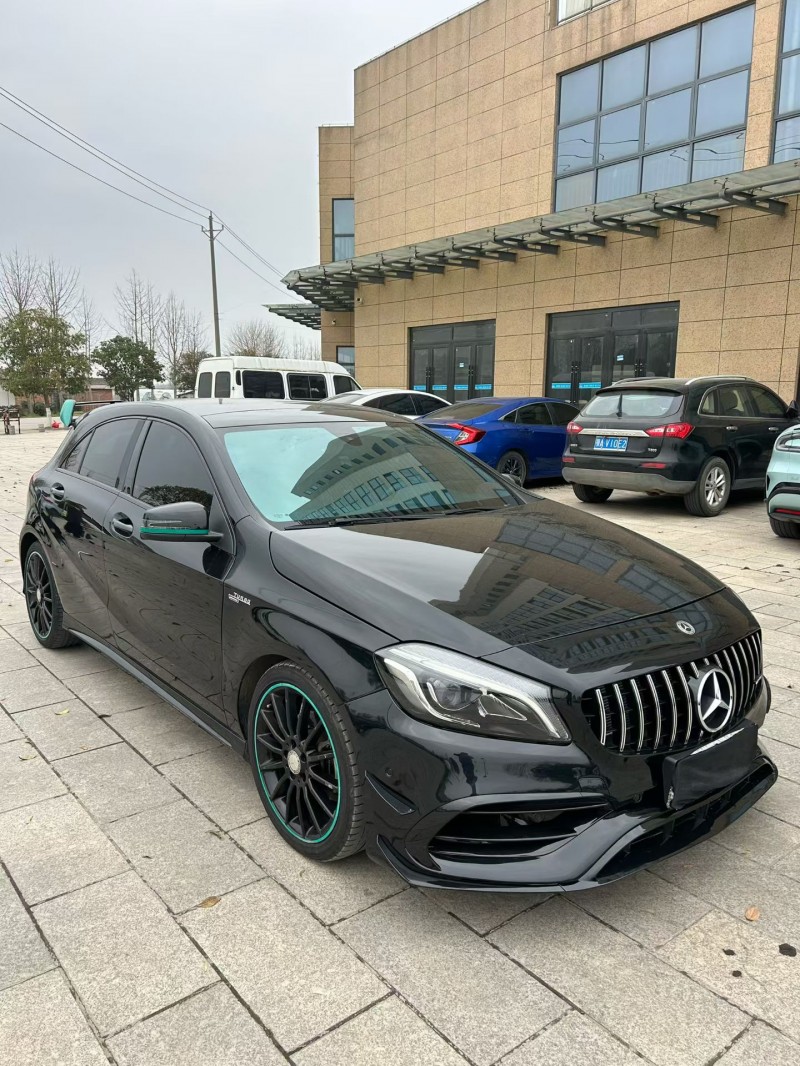 宜昌13年奔驰AMG6