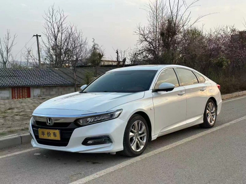 安顺19年本田雅阁3