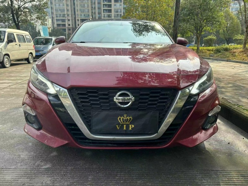 铜仁20年日产天籁1