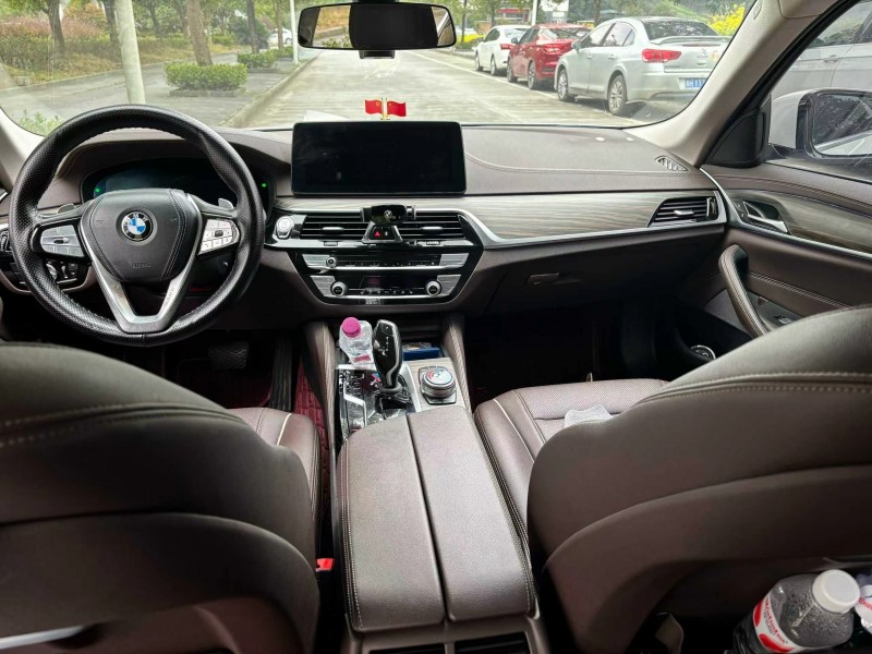 安顺21年宝马5系5