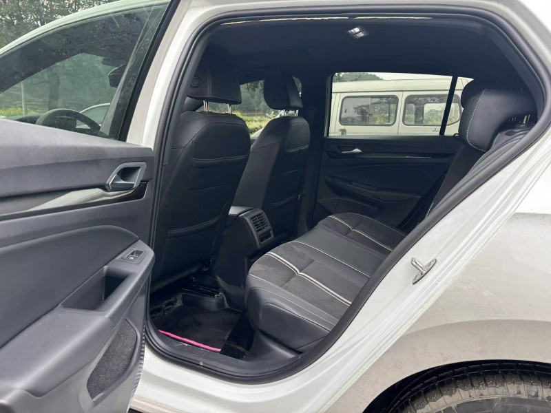 黔西南23年大众高尔夫5