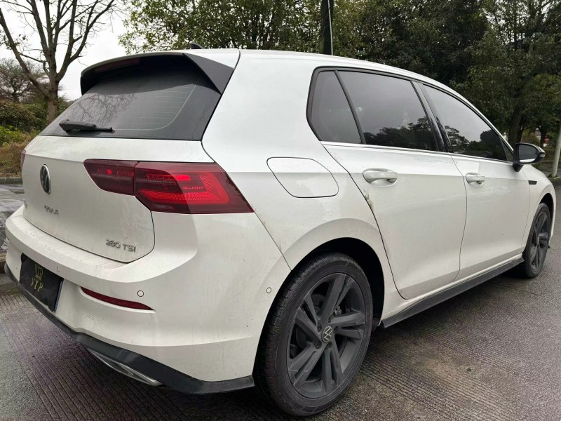 黔西南23年大众高尔夫8