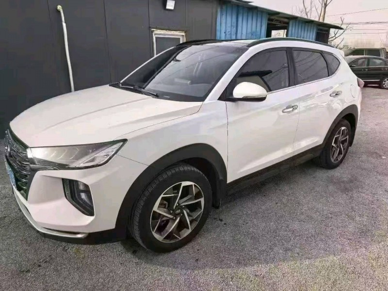 保定20年现代途胜3