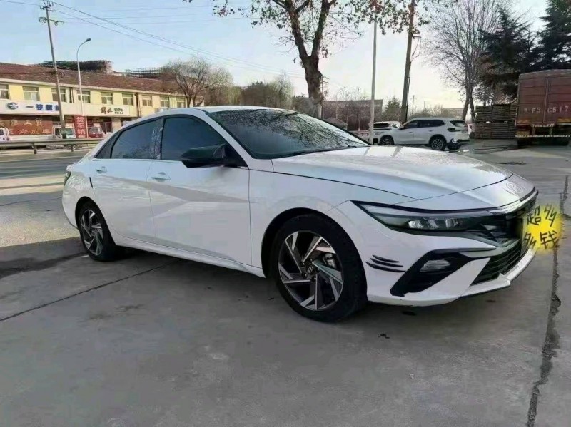 烟台25年现代伊兰特2