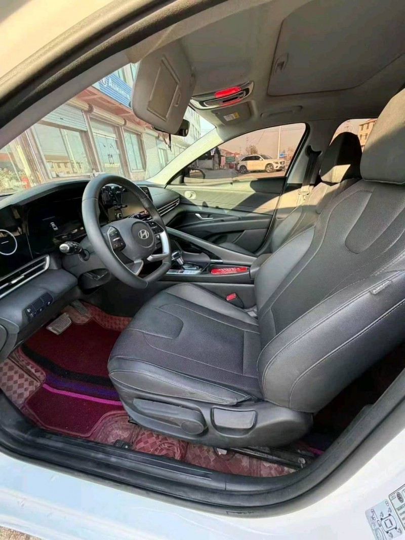 烟台25年现代伊兰特6