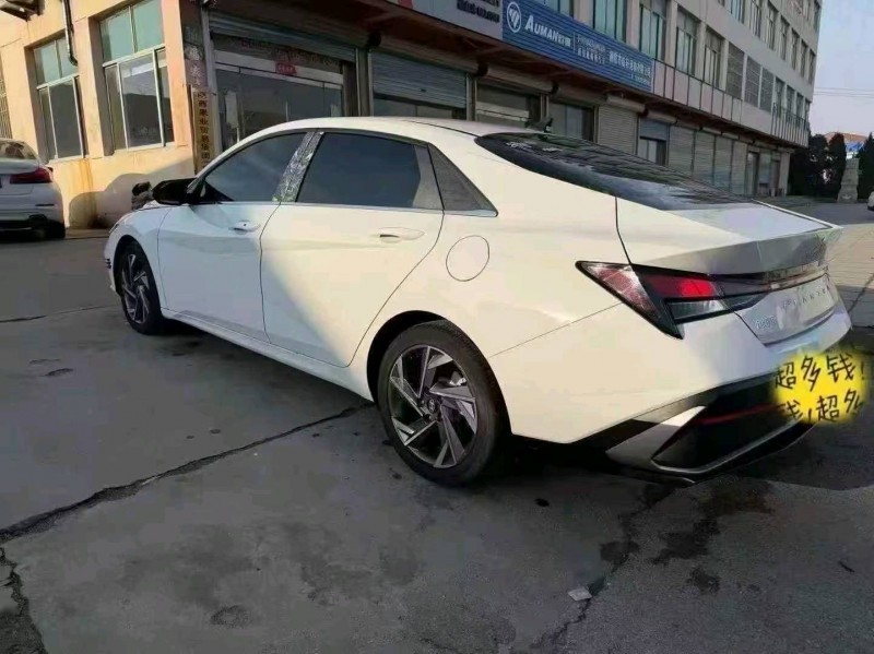 烟台25年现代伊兰特9