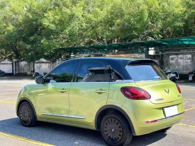 汕頭23年五菱汽車繽果8