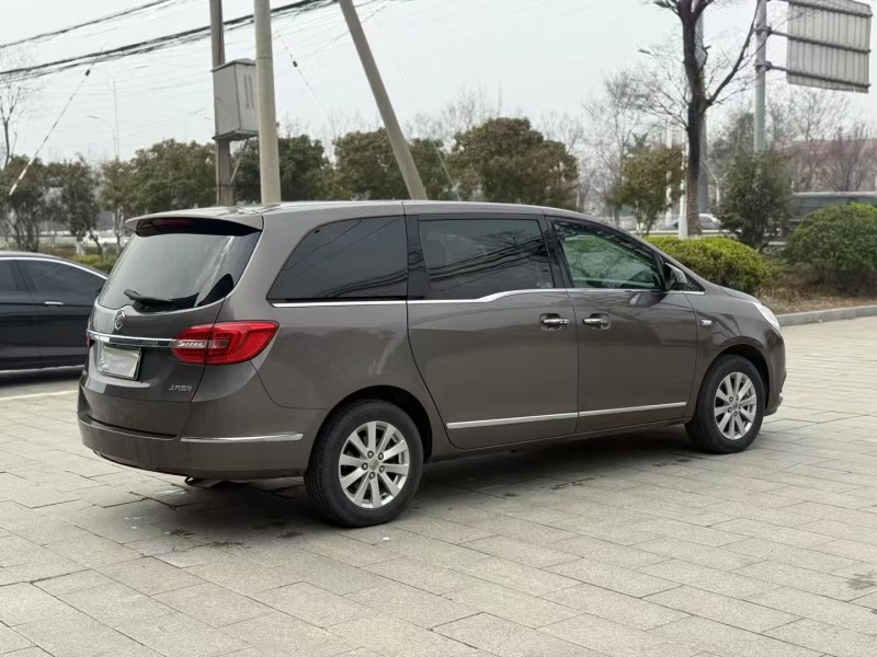 宿迁18年别克GL88