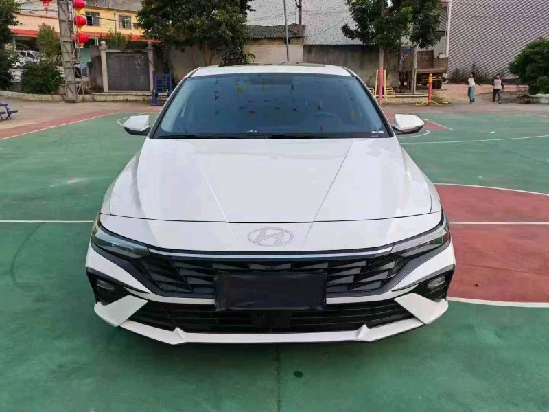 娄底24年现代伊兰特1