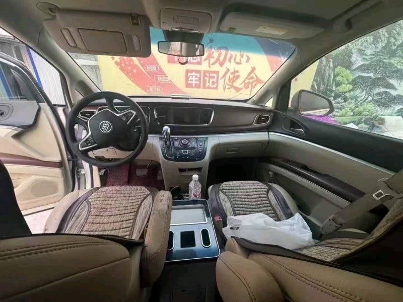 菏泽17年别克GL83