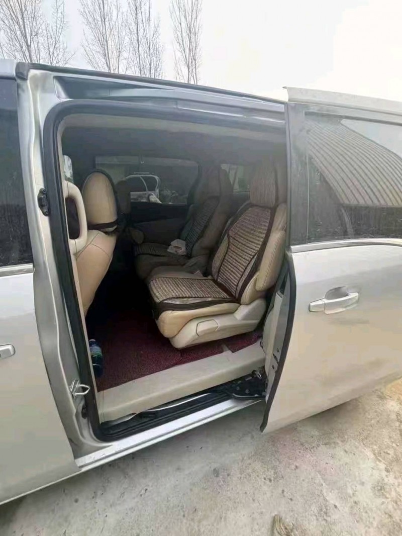 菏泽17年别克GL86