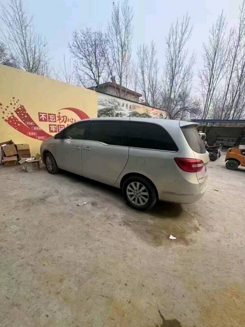 菏泽17年别克GL87