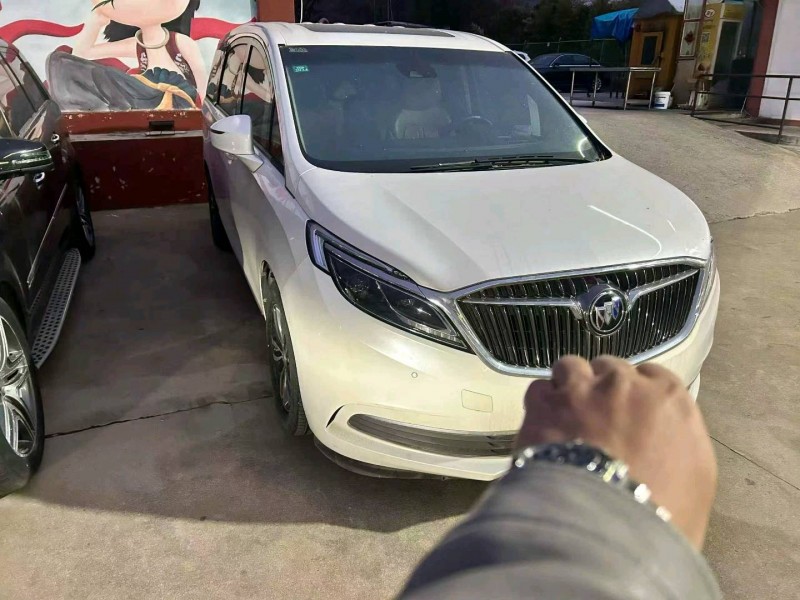 临沂16年别克GL83