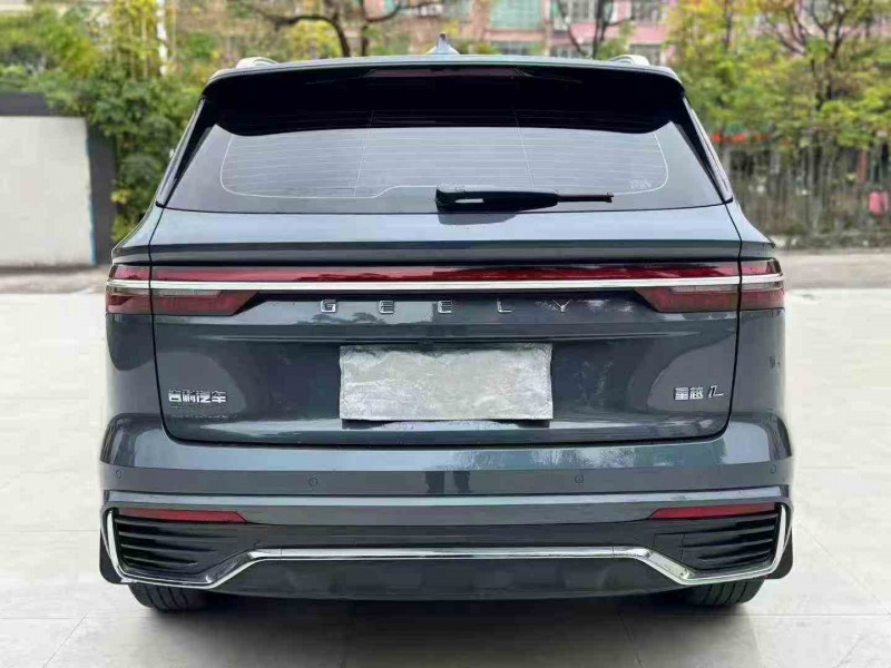 湛江25年吉利星越9