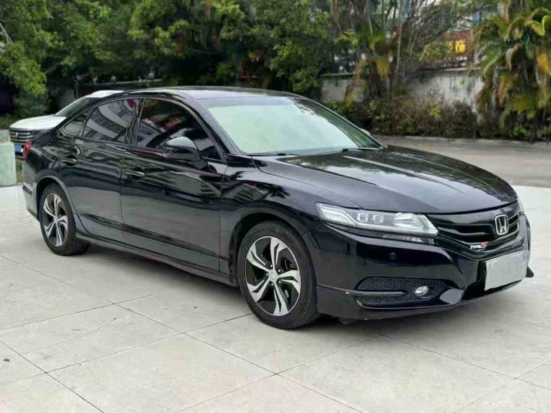 佛山15年本田思铂睿2