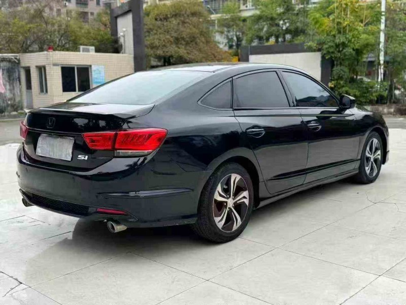佛山15年本田思铂睿7