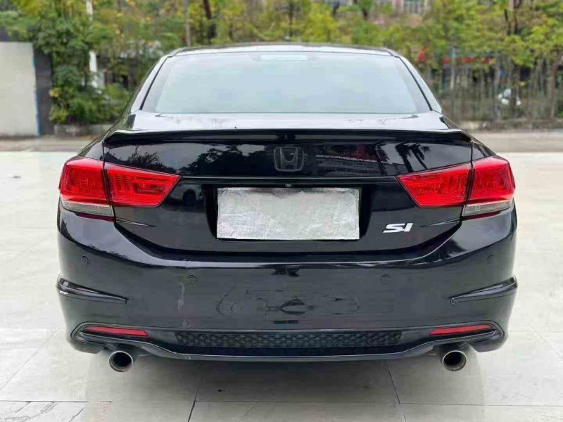 佛山15年本田思铂睿9