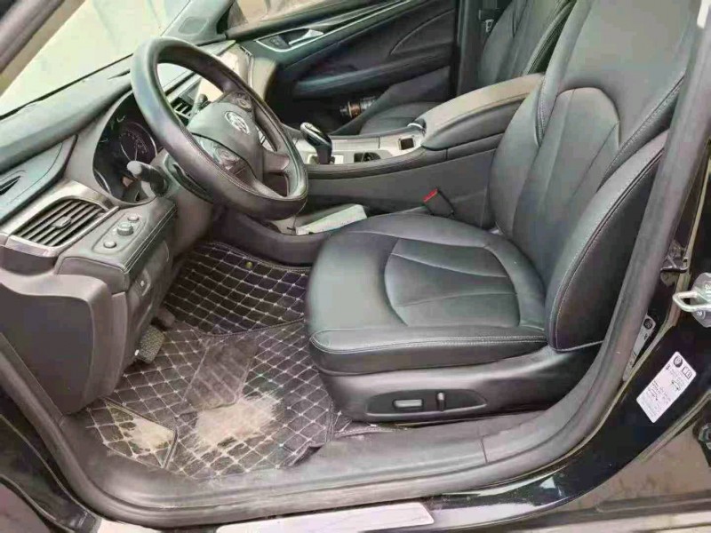 新乡23年别克君越3