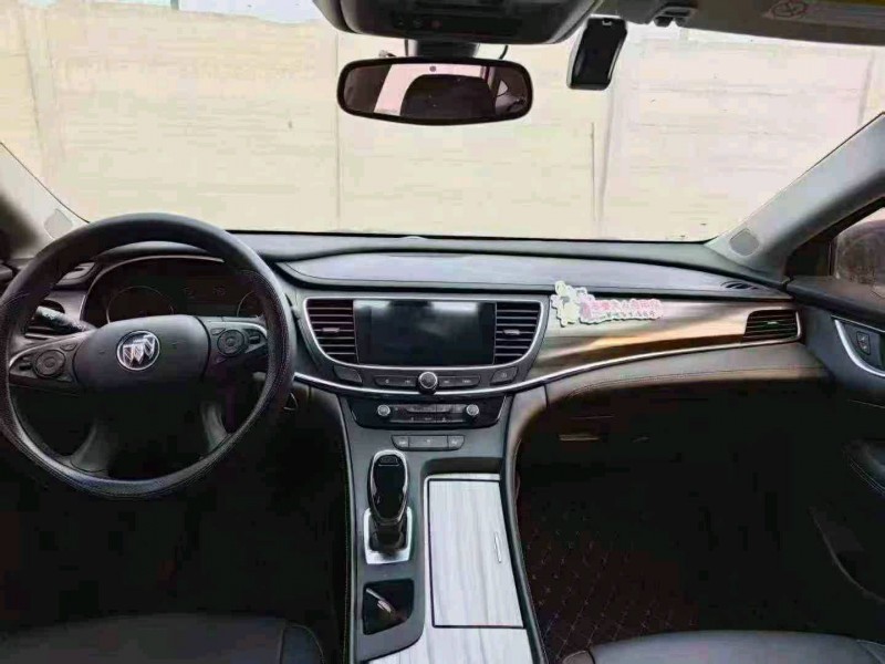 新乡23年别克君越5